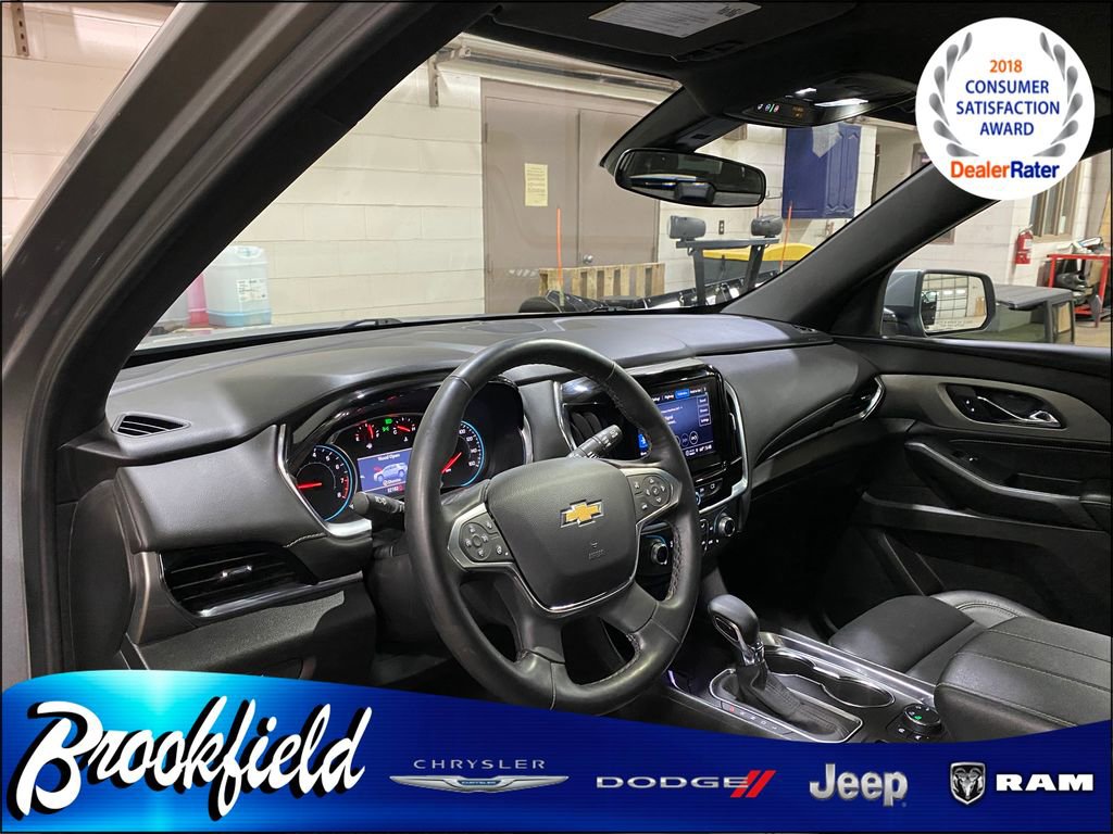 Used 2023 Chevrolet Traverse LT image 34