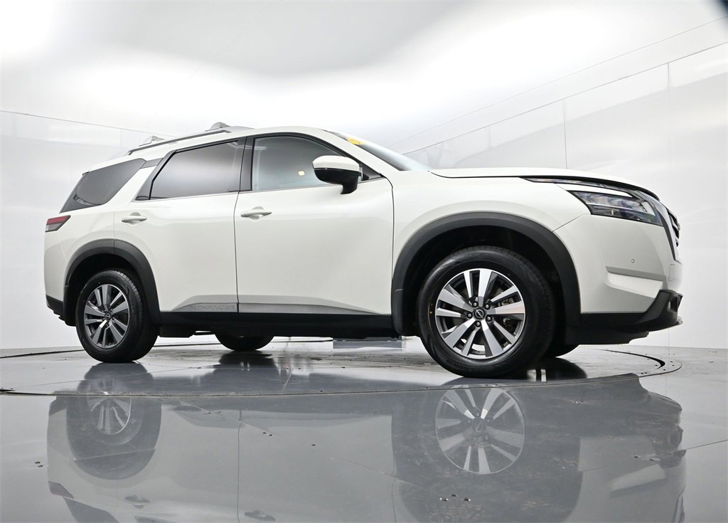 Used 2022 Nissan Pathfinder SL image 31