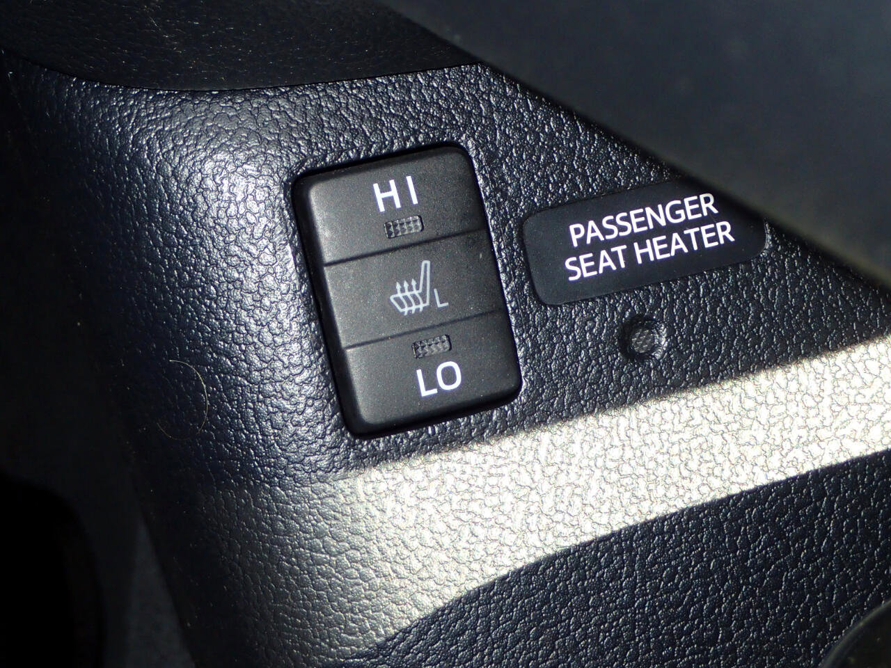 Used 2016 Toyota Prius Four image 21