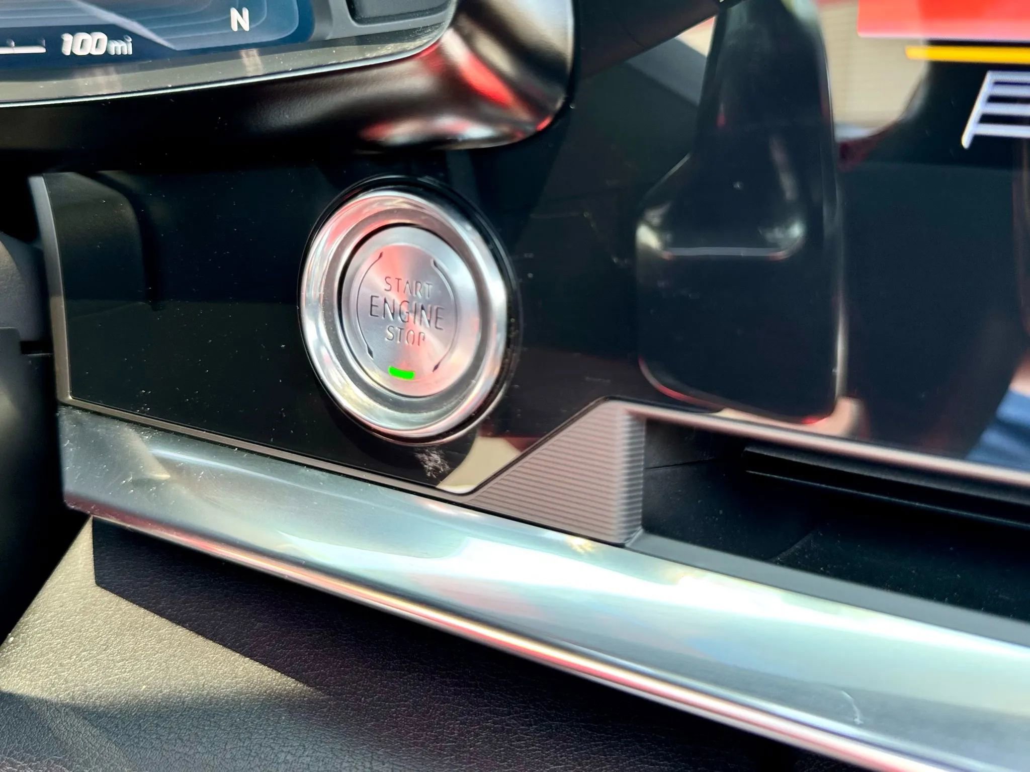 Used 2020 Chevrolet Corvette Stingray Coupe w/ Z51 Performance Package image 26