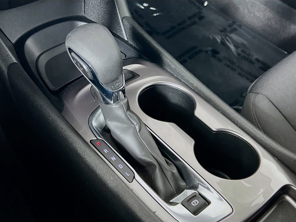 Used 2023 Chevrolet Malibu LS FWD image 16