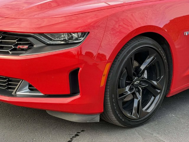 Used 2024 Chevrolet Camaro LT w/ RS Package RWD image 9