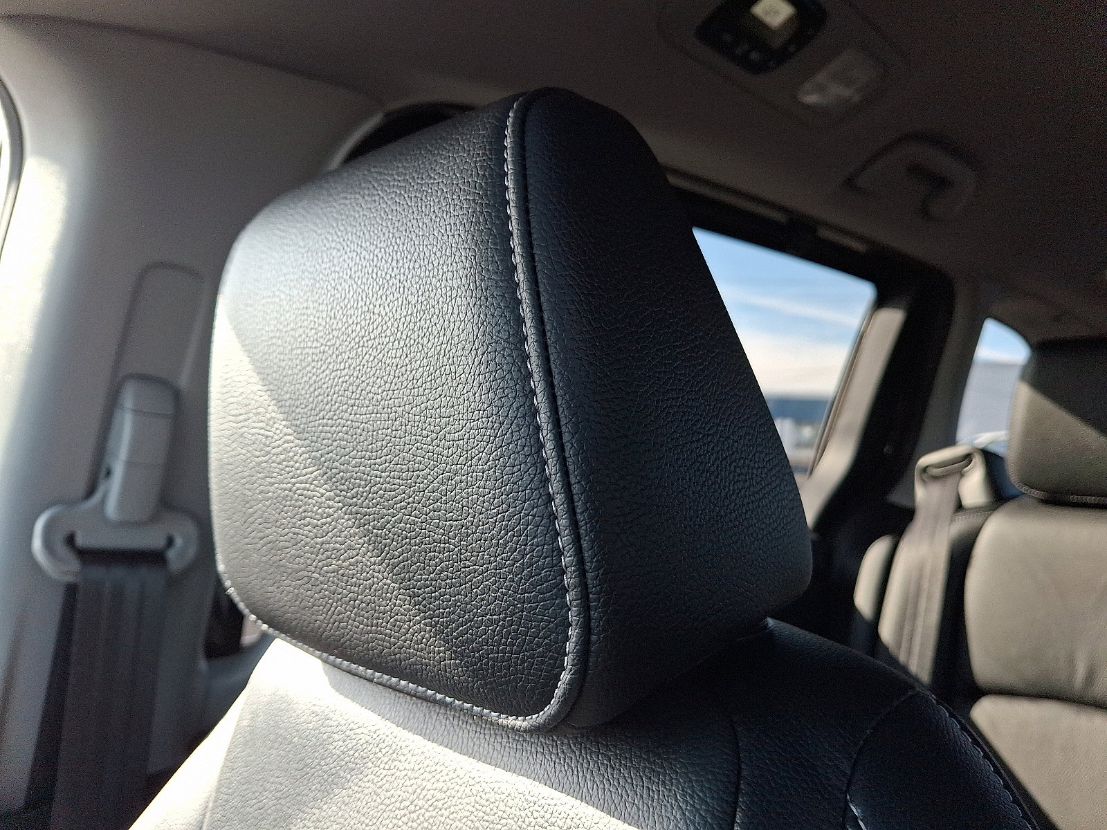 Used 2024 Honda Odyssey EX-L image 13