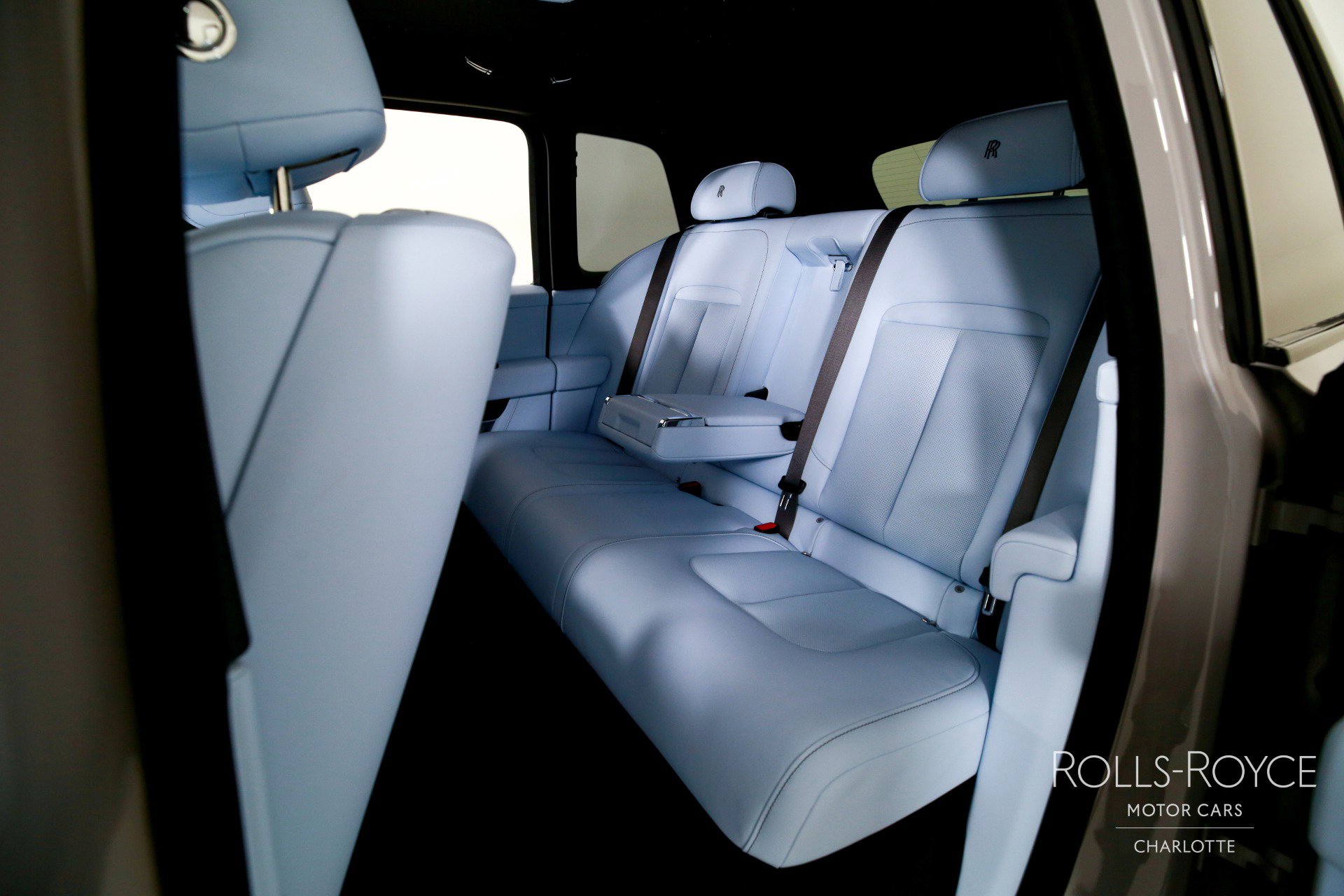 New 2027 Rolls-Royce Cullinan Black Badge AWD/4WD image 19
