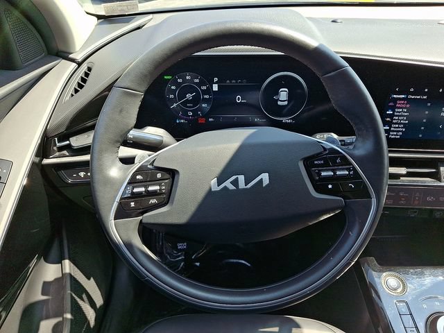 Certified 2023 Kia Niro Wind w/ Wind Preserve Package FWD image 17