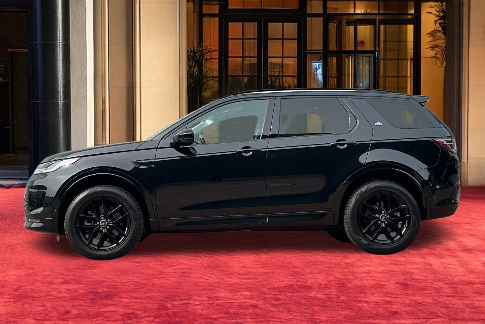 Used 2025 Land Rover Discovery Sport S image 3