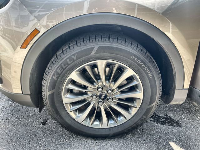 Used 2019 Lincoln Nautilus Select FWD image 33