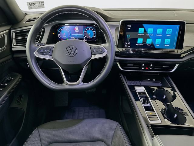 Used 2025 Volkswagen Atlas Cross Sport SE image 23
