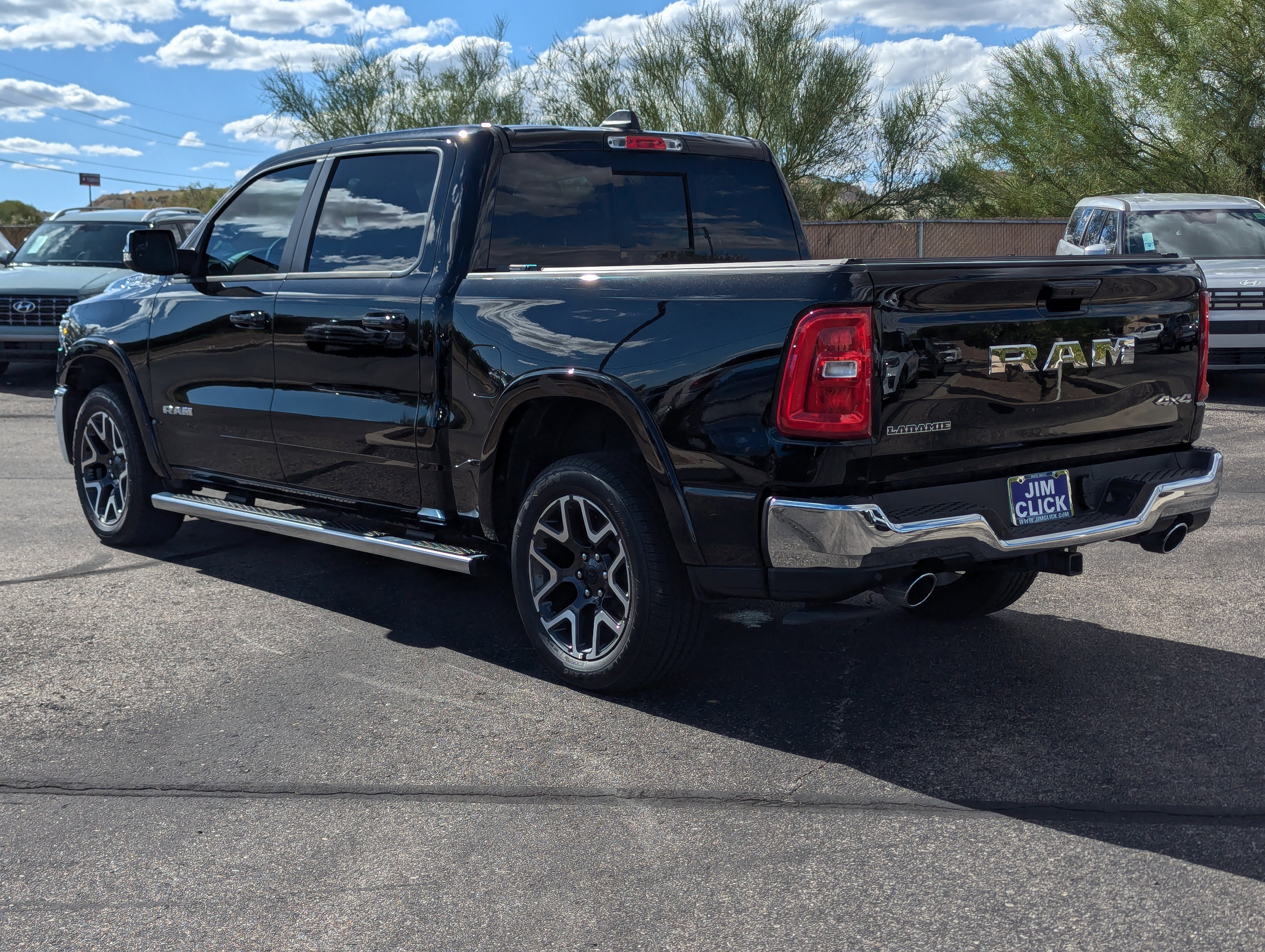 Used 2025 RAM 1500 Laramie image 4