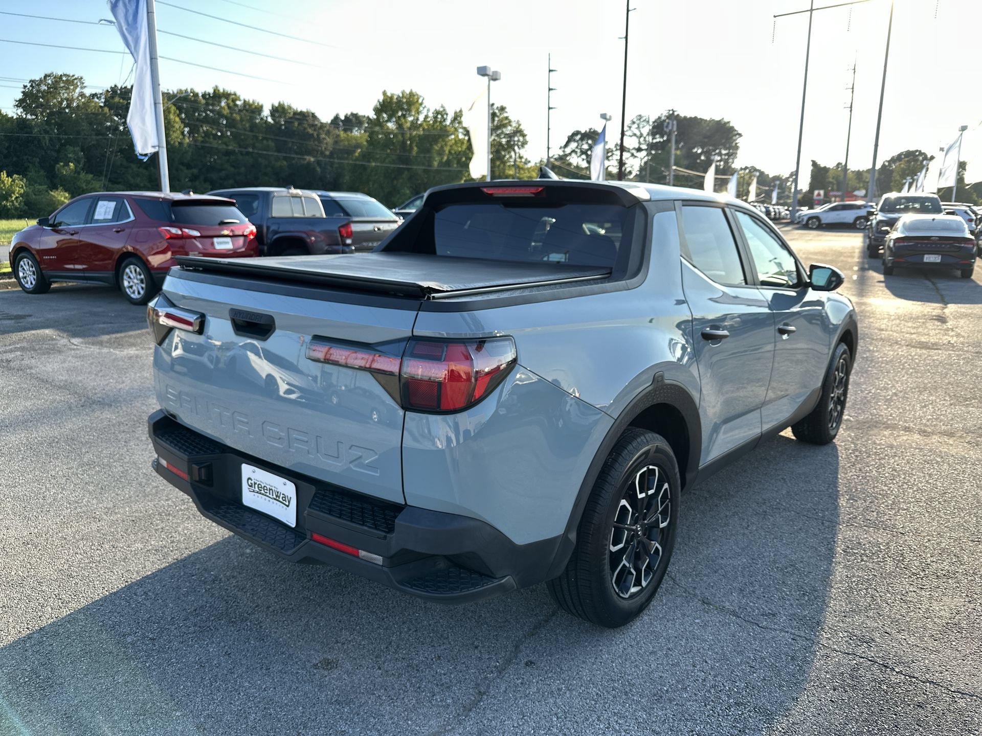 Used 2022 Hyundai Santa Cruz SE FWD image 8