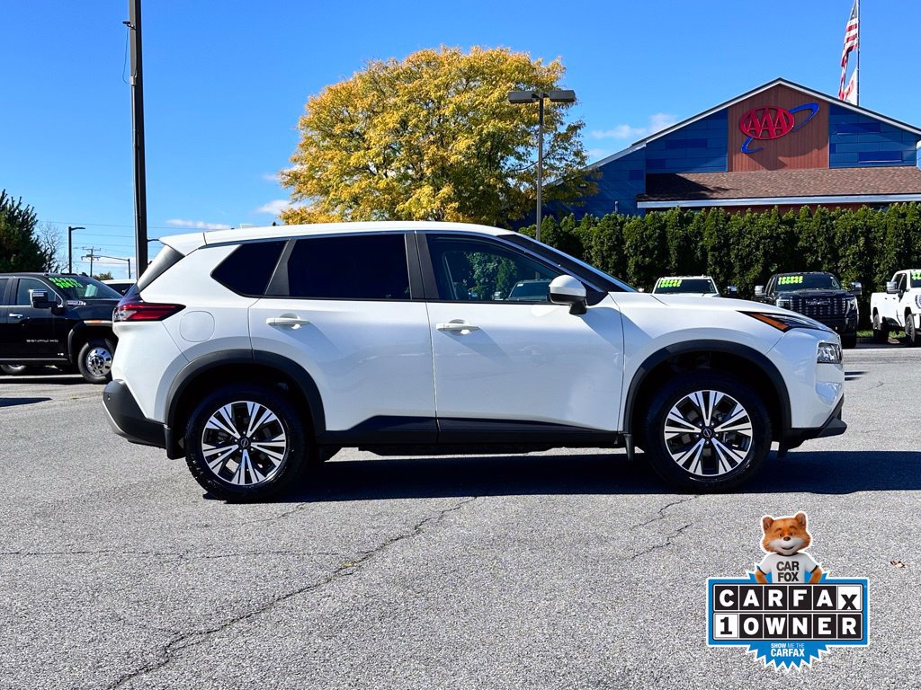 Used 2023 Nissan Rogue SV AWD/4WD image 3