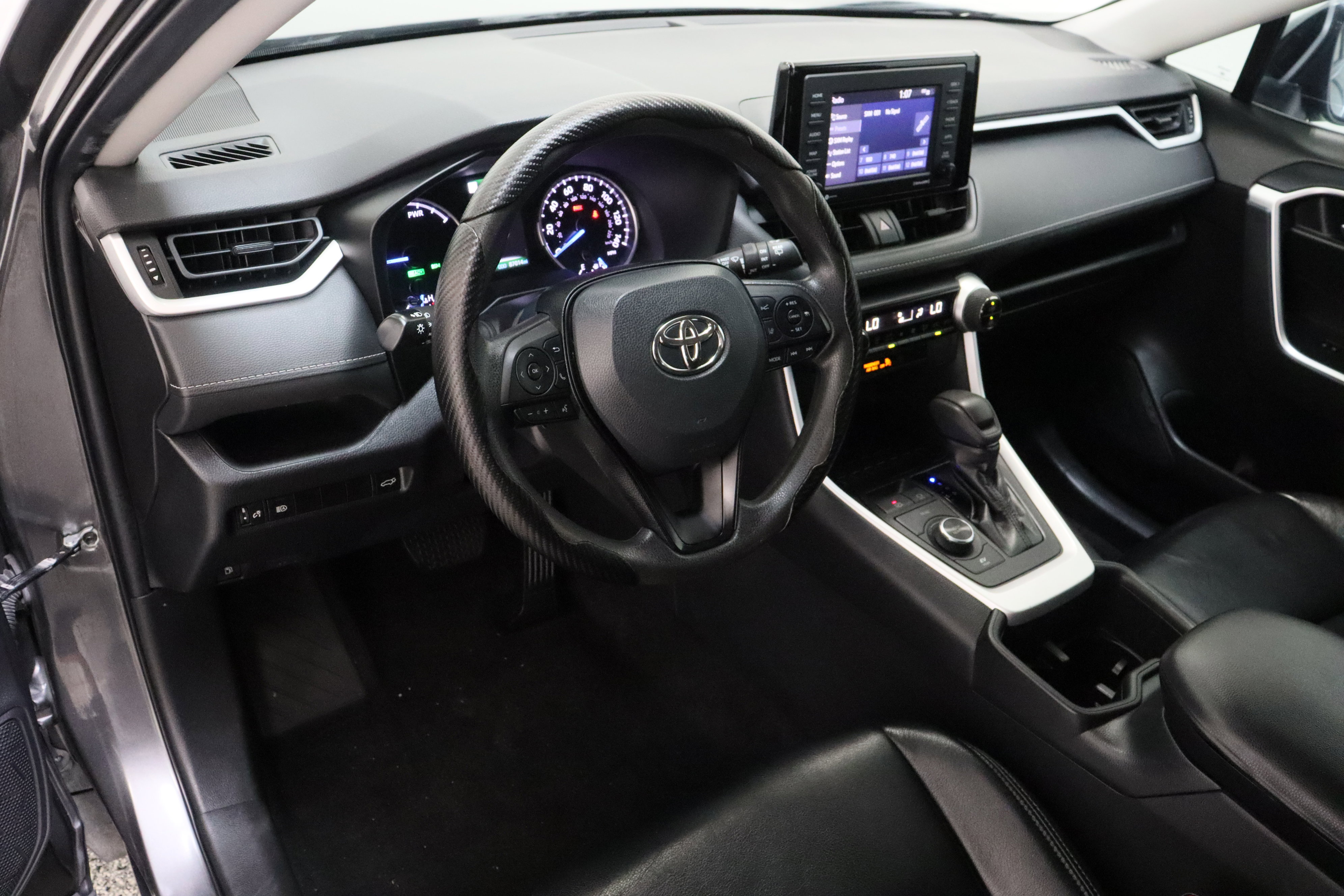 Used 2022 Toyota RAV4 XLE AWD/4WD image 13