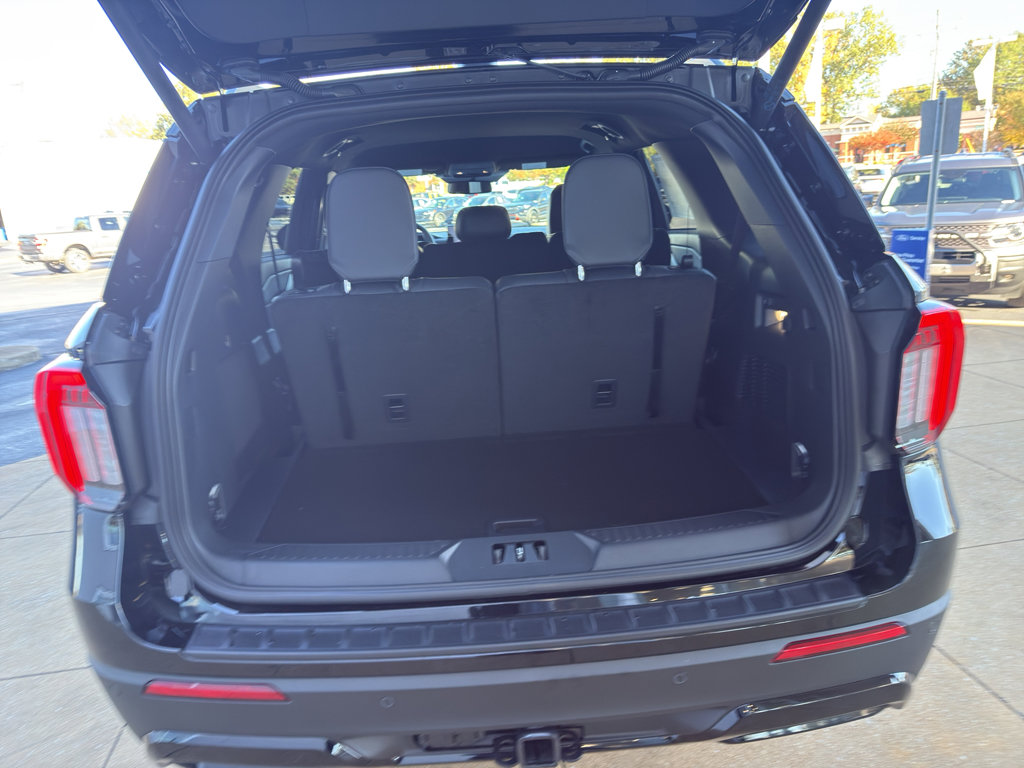 New 2026 Ford Explorer ST-Line w/ Premium Package image 9