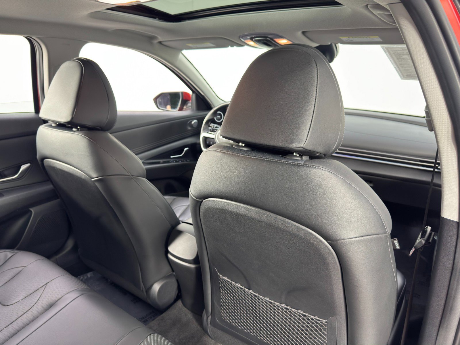 Used 2021 Hyundai Elantra Limited w/ Cargo Package image 36