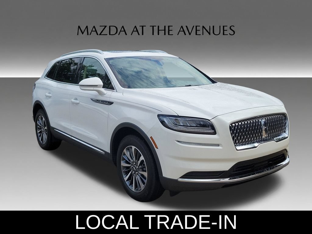 Used 2023 Lincoln Nautilus Reserve FWD image 3