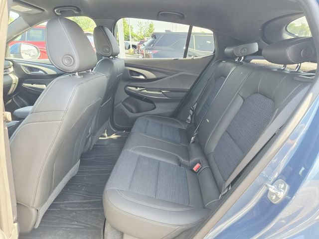 Used 2025 Buick Envista Preferred w/ Convenience I Package FWD image 9
