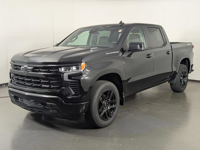 Used 2024 Chevrolet Silverado 1500 RST w/ Convenience Package II AWD/4WD image 4