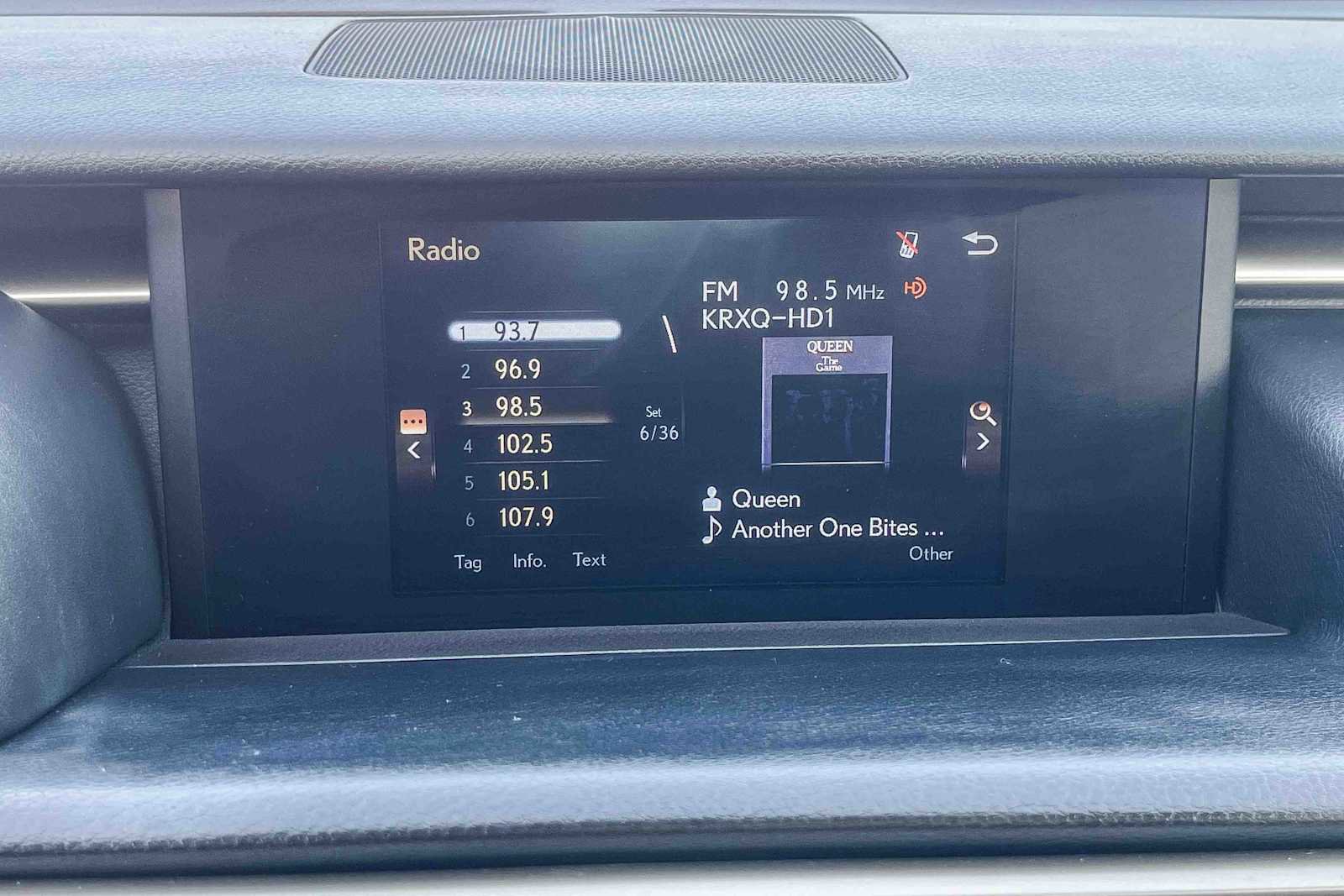 Used 2016 Lexus RC 200t image 13