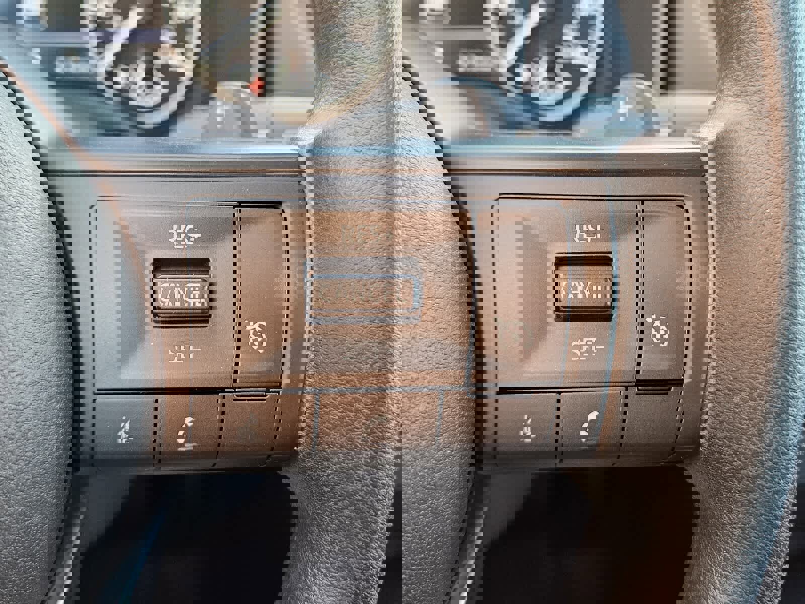 Used 2023 Nissan Rogue S image 13