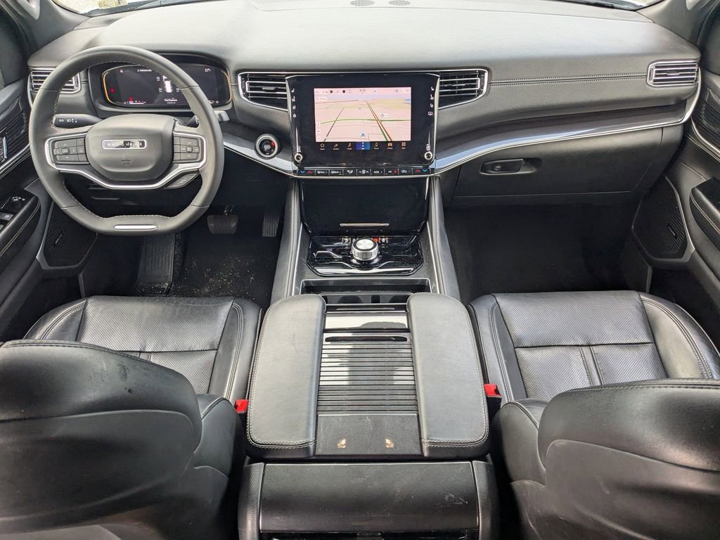 Used 2024 Jeep Wagoneer L 4WD image 15