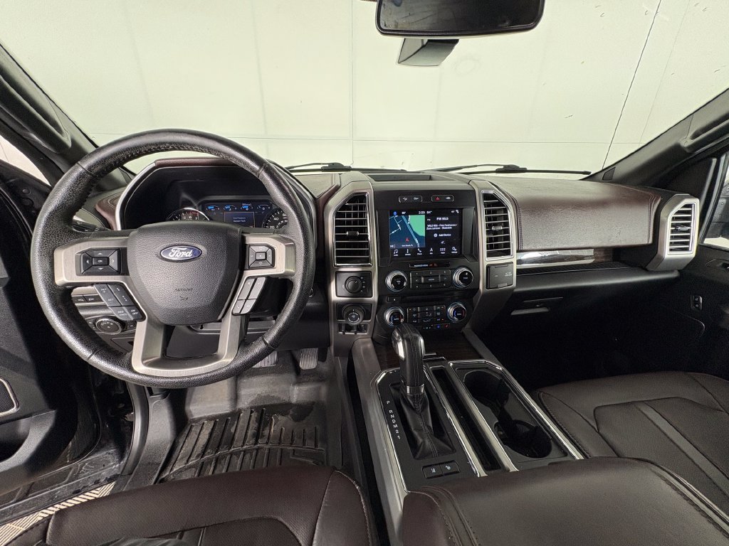 Used 2016 Ford F150 Platinum w/ Equipment Group 701A Luxury AWD/4WD image 8
