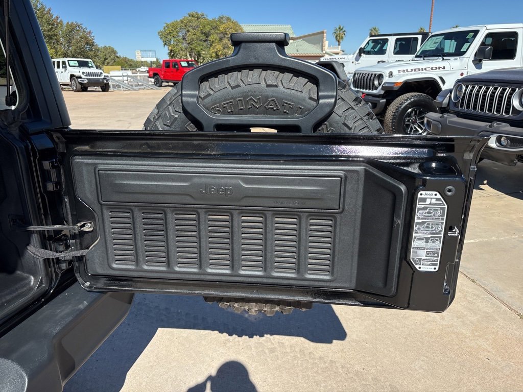 Used 2021 Jeep Wrangler Willys image 38