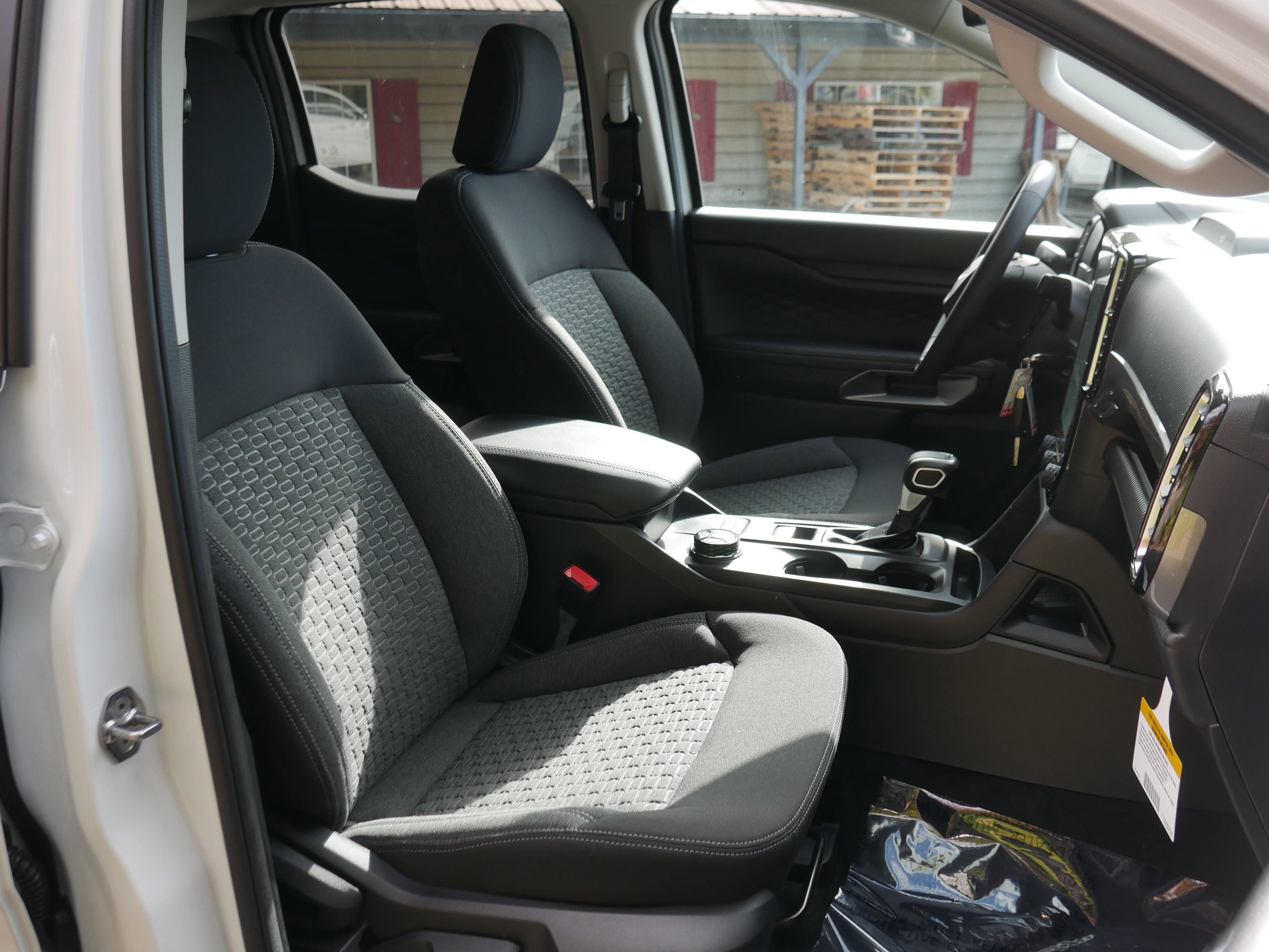 New 2025 Ford Ranger XLT w/ FX4 Off-Road Package image 29