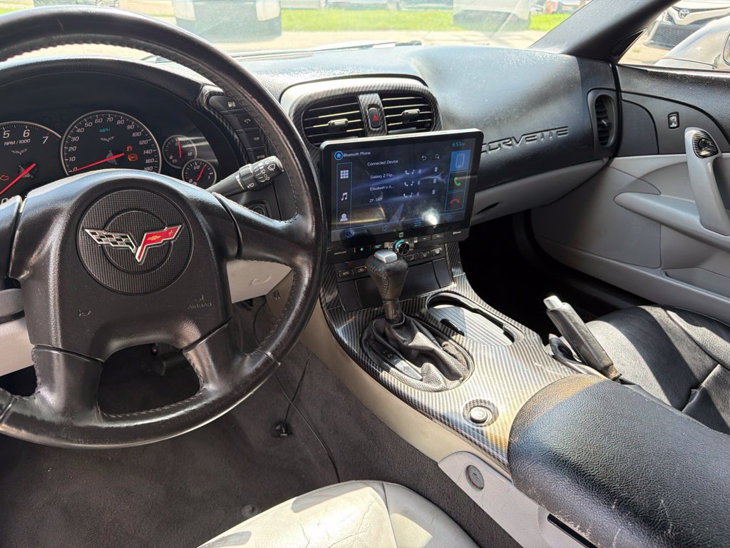 Used 2005 Chevrolet Corvette Coupe w/ Preferred Equipment Group RWD image 8