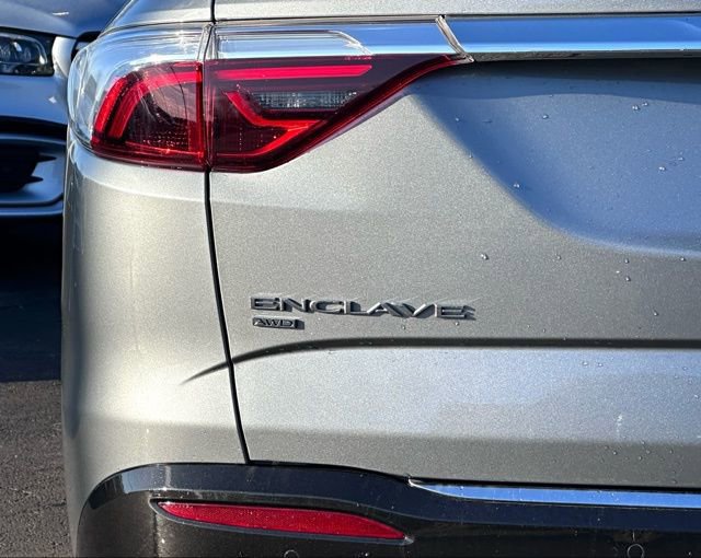 Used 2024 Buick Enclave Essence w/ Experience Buick Package image 9