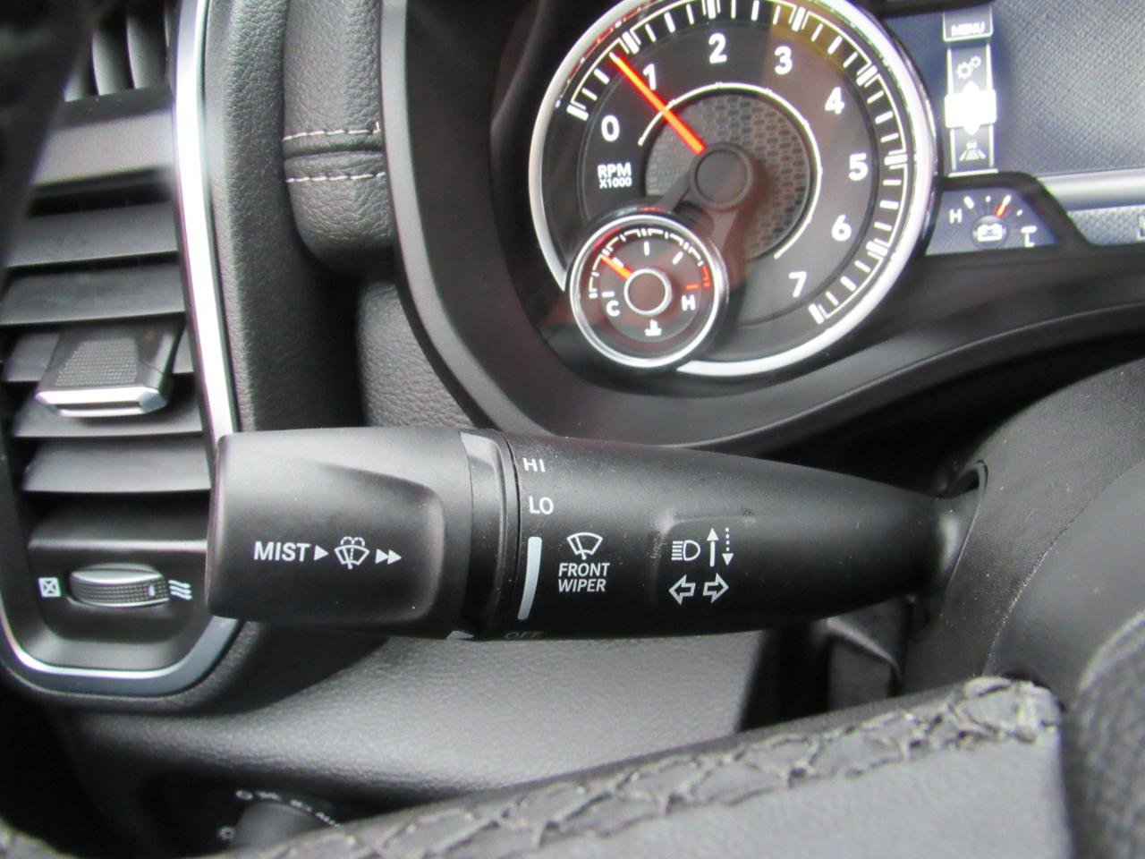 Used 2025 RAM 1500 Laramie AWD/4WD image 24