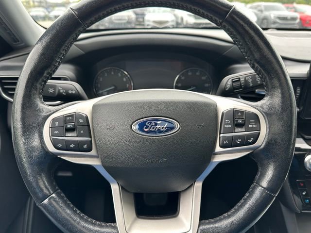 Used 2022 Ford Explorer Limited w/ Equipment Group 301A image 21