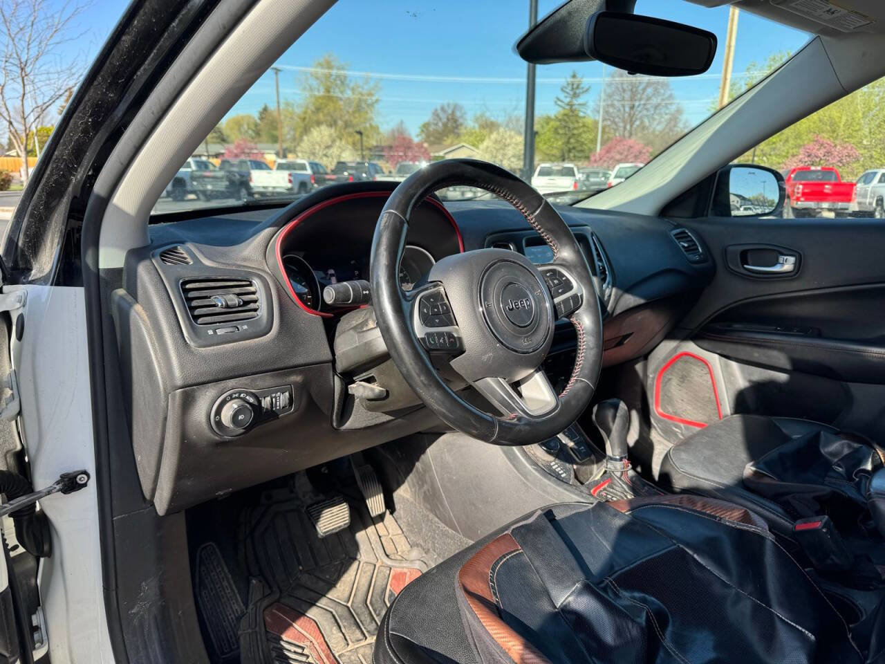 Used 2020 Jeep Compass Trailhawk AWD/4WD image 11