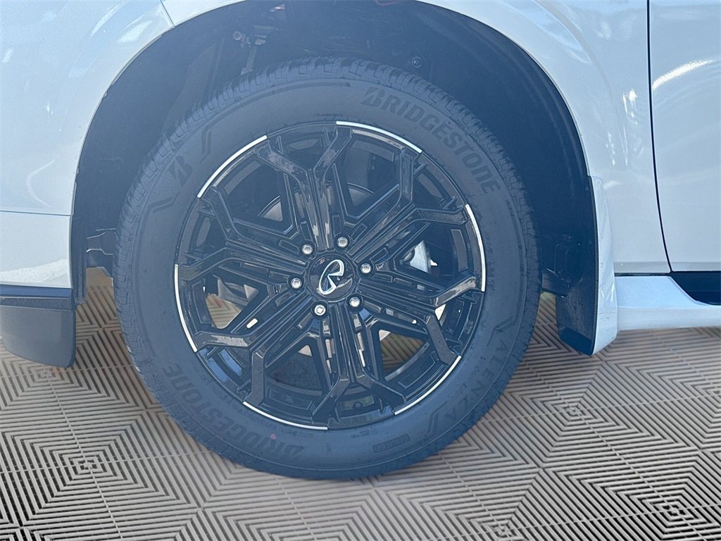 New 2026 INFINITI QX80 SPORT w/ Sport Exterior Package image 34