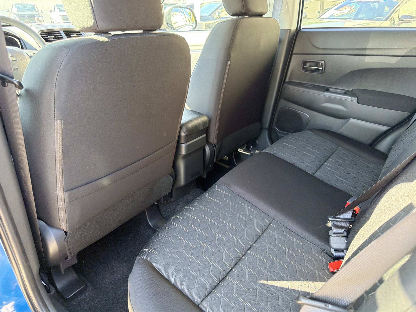 New 2027 Mitsubishi Outlander Sport FWD image 9