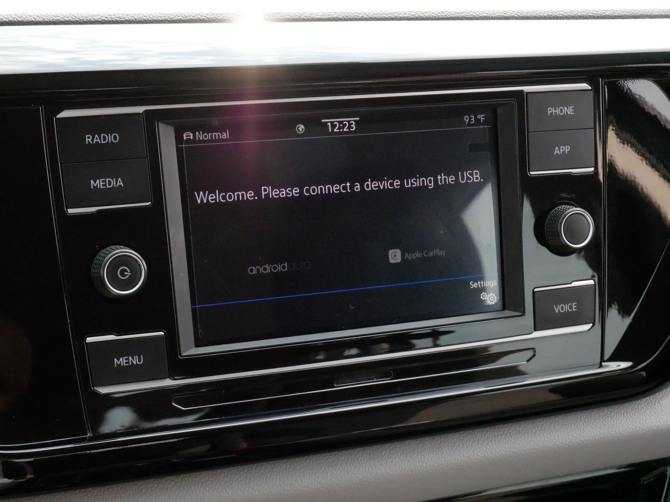 Certified 2024 Volkswagen Taos S AWD/4WD image 22