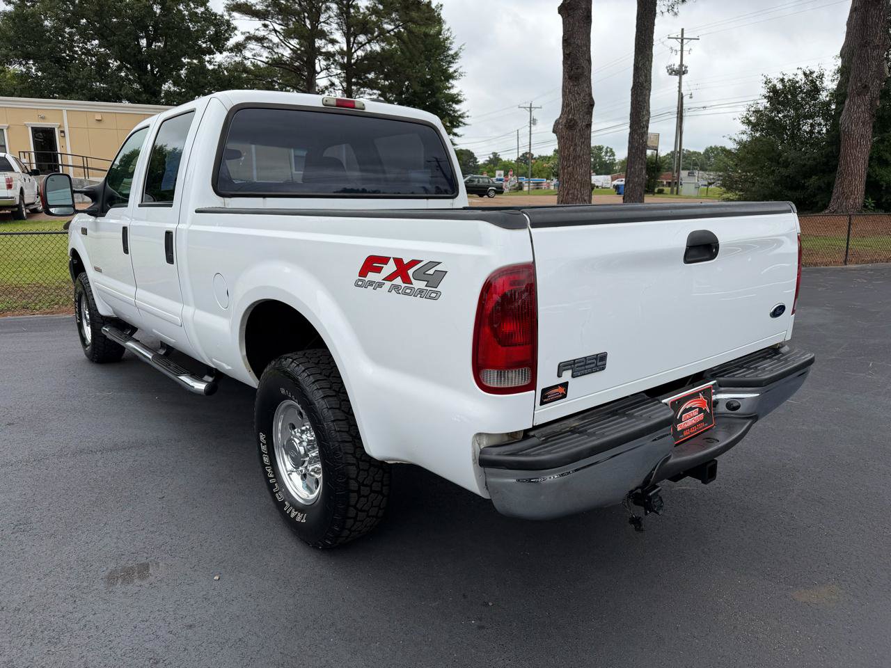Used 2003 Ford F250 XLT AWD/4WD image 2