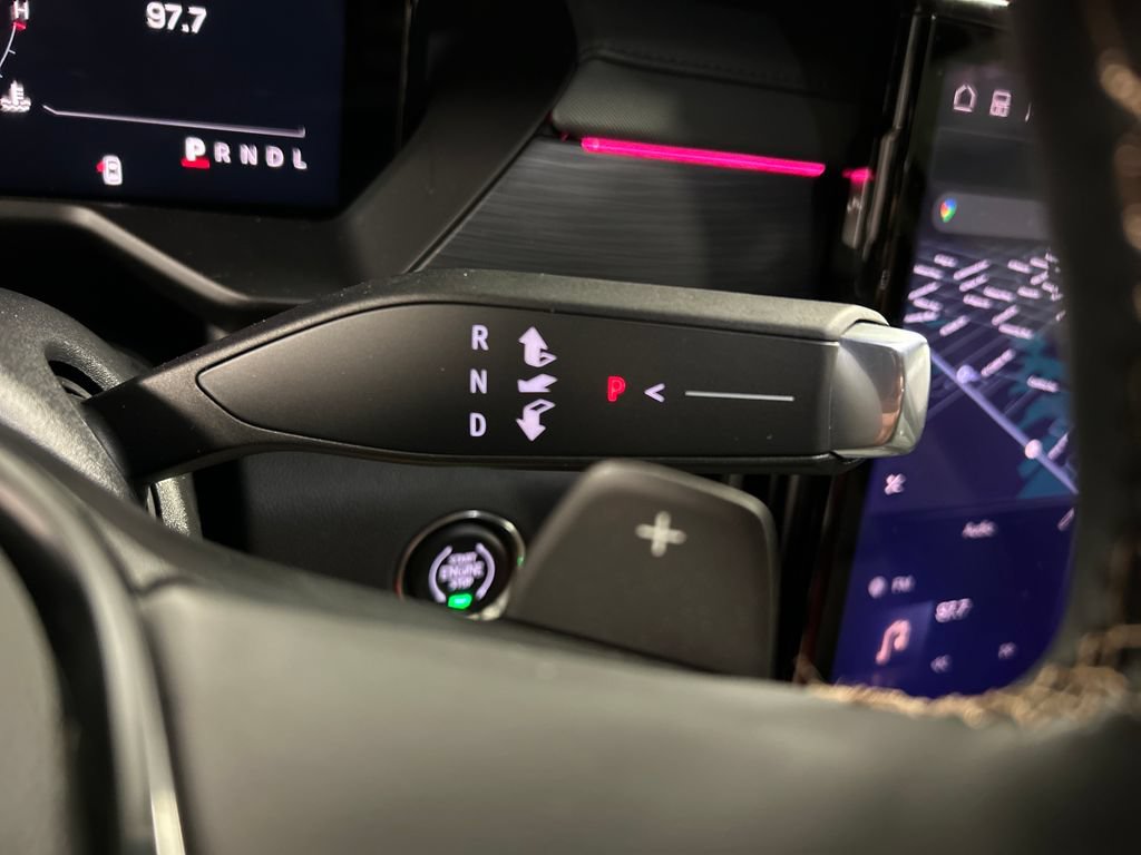New 2027 GMC Acadia AT4 w/ Luxury Package AWD/4WD image 18