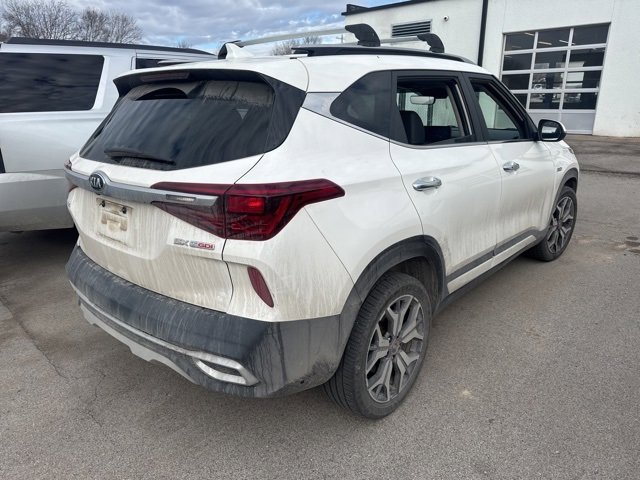 Used 2021 Kia Seltos SX w/ SX Sunroof Package image 6