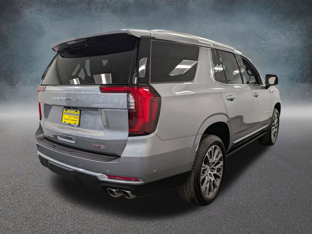 Used 2026 GMC Yukon Denali w/ Sun & Power Step Package AWD/4WD image 4