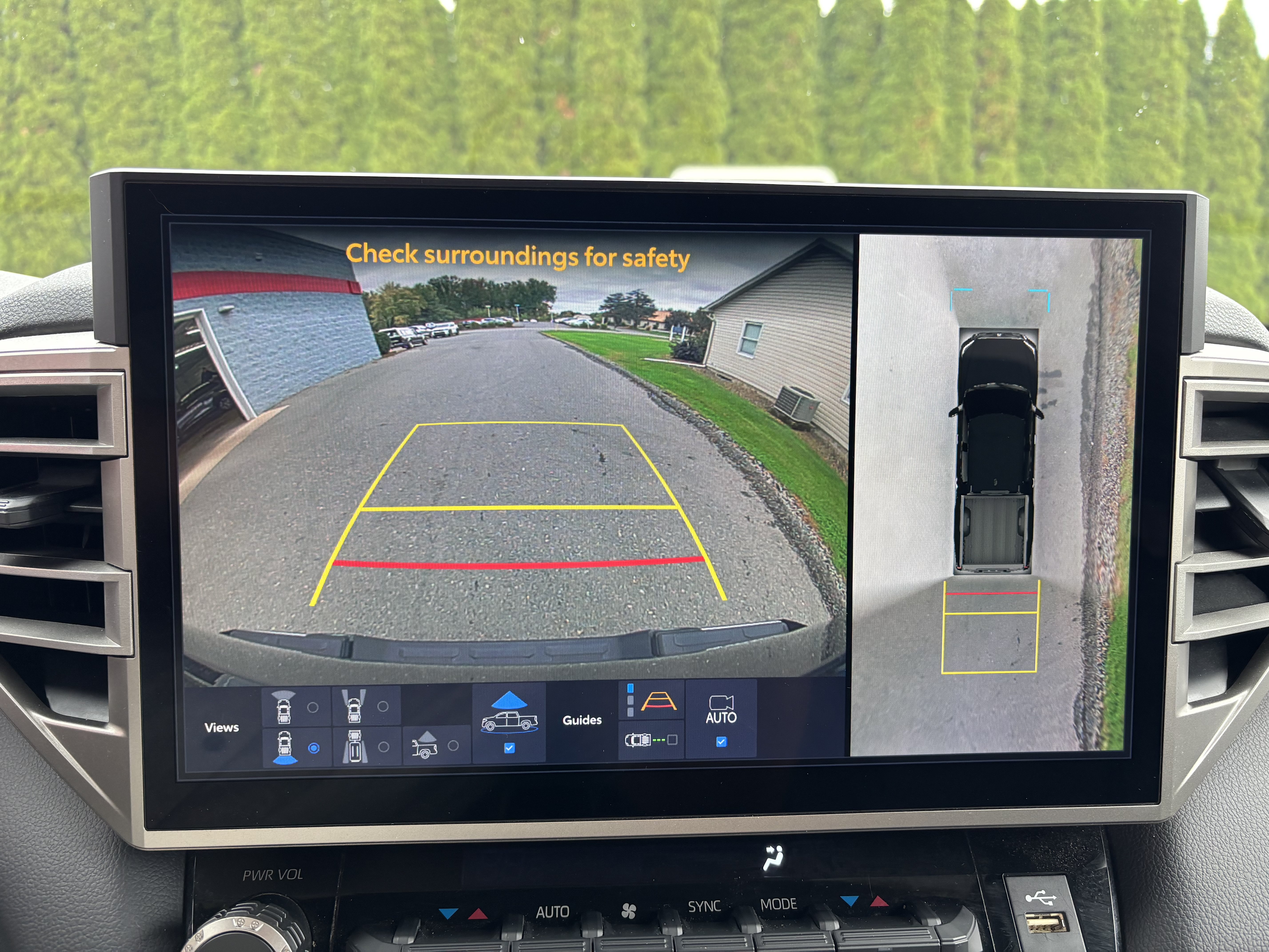 Certified 2025 Toyota Tundra Limited AWD/4WD image 26
