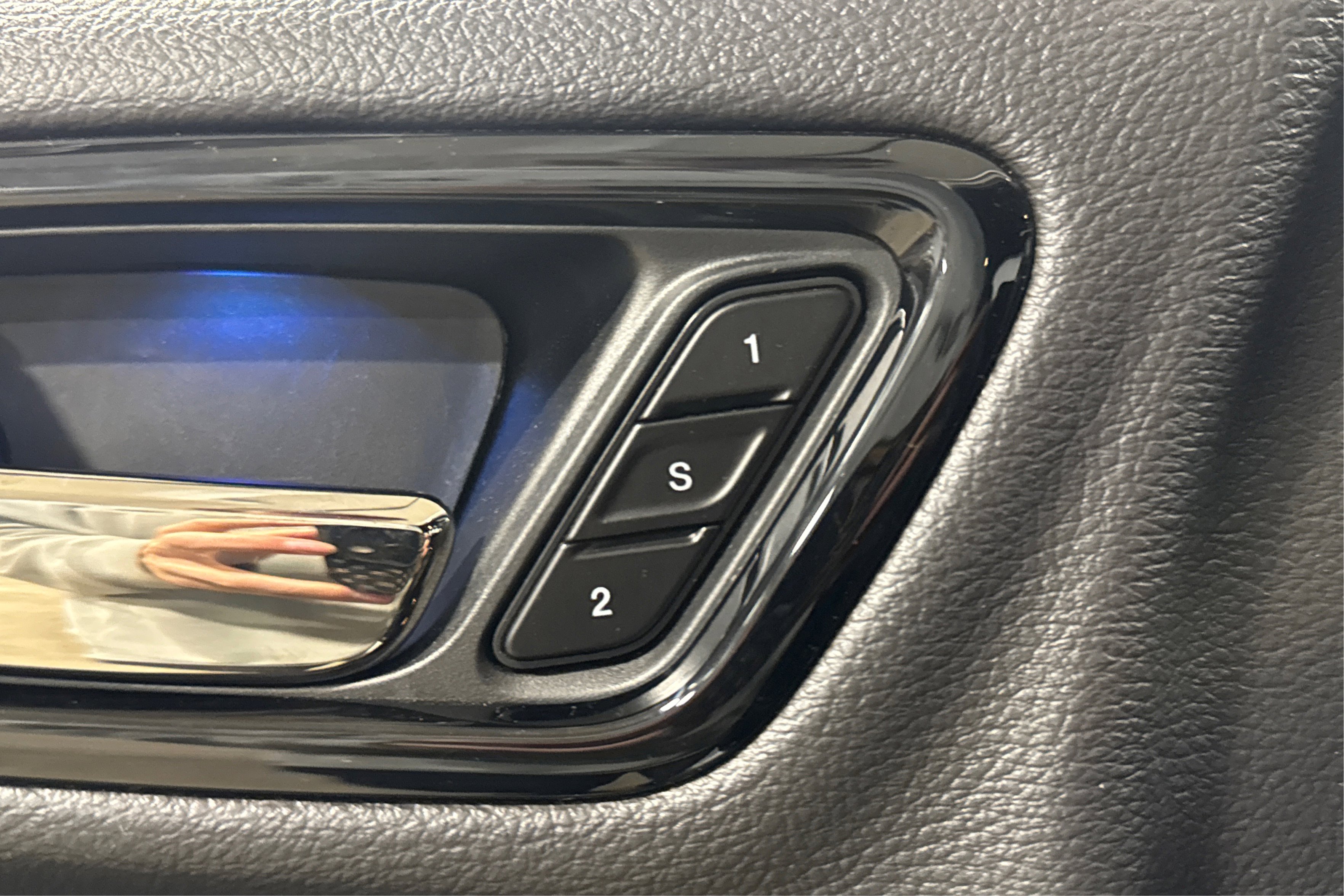 Used 2025 Dodge Durango R/T image 16