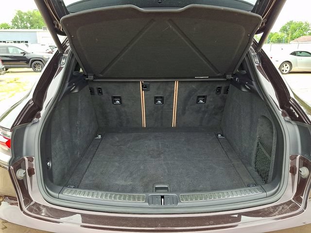 Used 2021 Porsche Macan AWD/4WD image 30