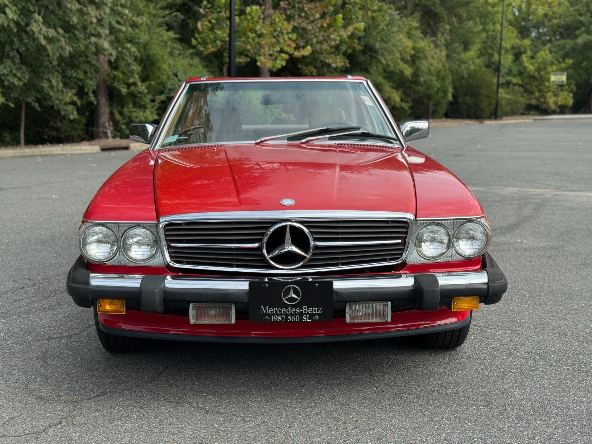 Used 1987 Mercedes-Benz 560 SL image 2