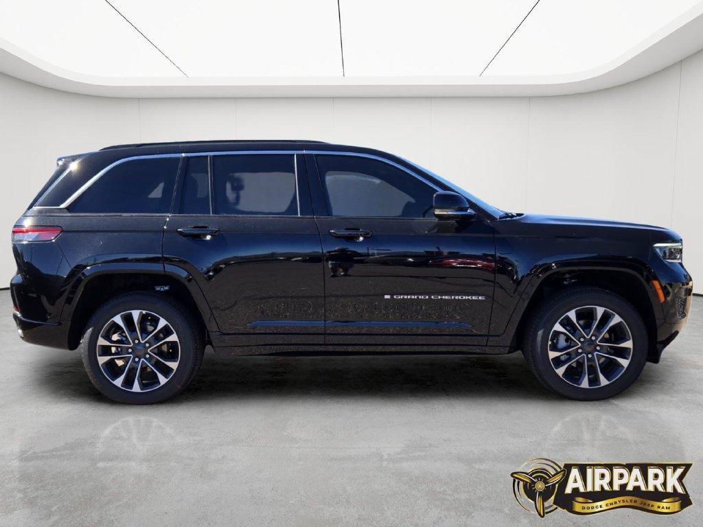 New 2025 Jeep Grand Cherokee Overland w/ Adv Protech Group III AWD/4WD image 3