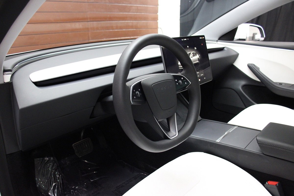 Used 2024 Tesla Model 3 Long Range RWD image 53
