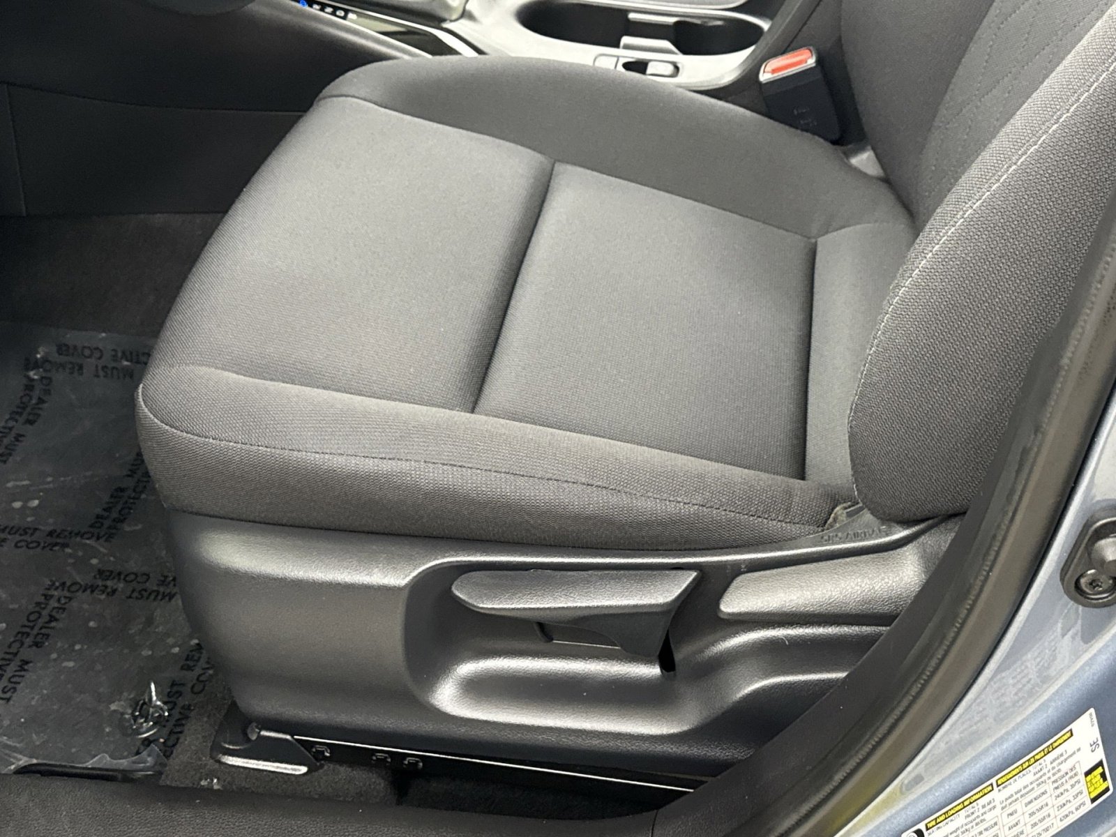 Used 2025 Toyota Corolla LE image 18