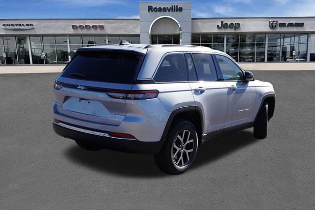 New 2025 Jeep Grand Cherokee Limited w/ Trailer Tow Package image 3