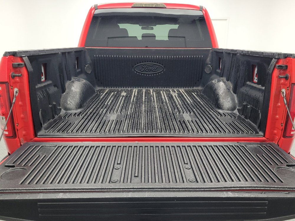 Used 2017 Ford F150 XLT image 29