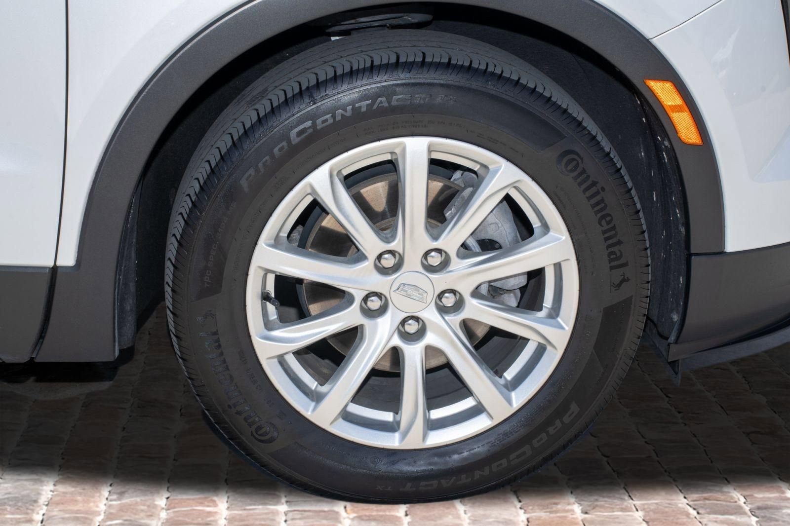 Used 2023 Cadillac XT4 Luxury w/ Driver Awareness Package FWD image 39