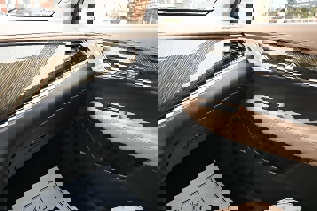 Used 2020 Cadillac XT6 Premium Luxury image 29